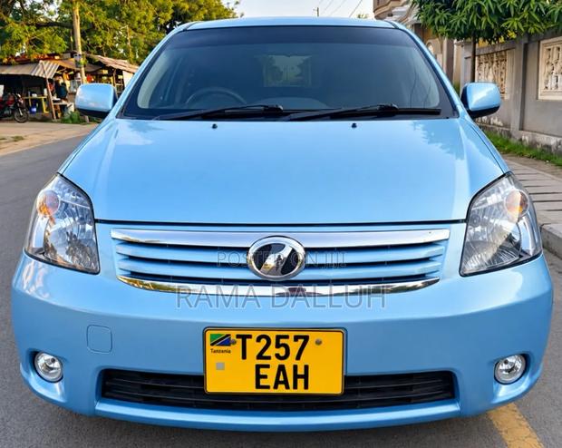Toyota Raum 2004 Blue