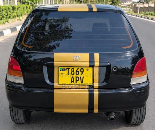 Toyota Starlet 1996 Black