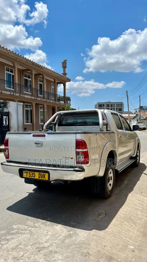 Toyota Hilux 2.5 Cab 2005 Silver