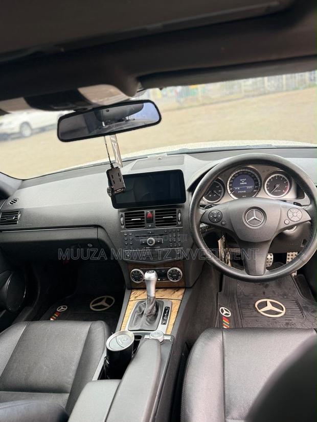 Mercedes-Benz C200 2008 White