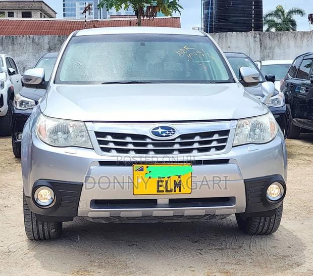 Subaru Forester 2011 Silver