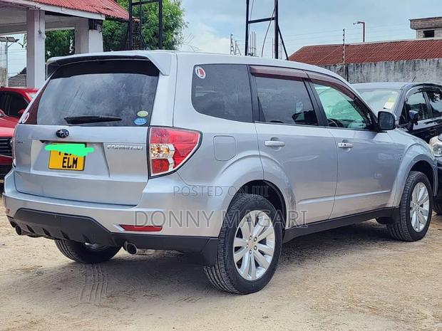 Subaru Forester 2011 Silver