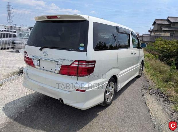 Toyota Alphard 2026 White