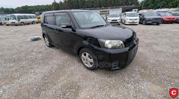 Toyota Corolla Rumion Hatchback 1.5 FWD 2008 Black