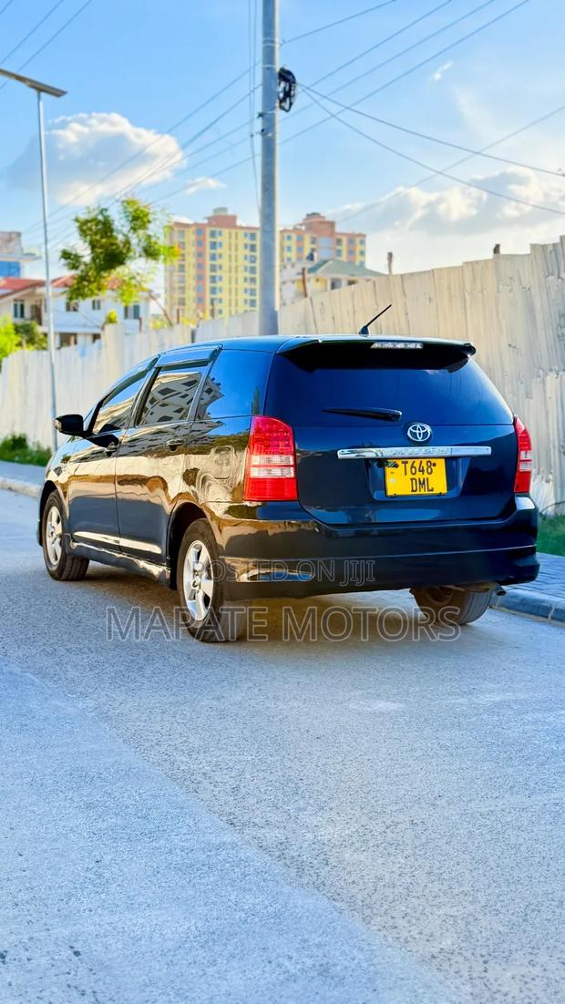 Toyota Wish 2004 Black