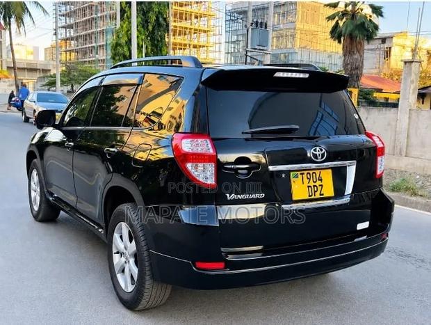 Toyota Alphard 2.4 Petrol AWD 2009 Black