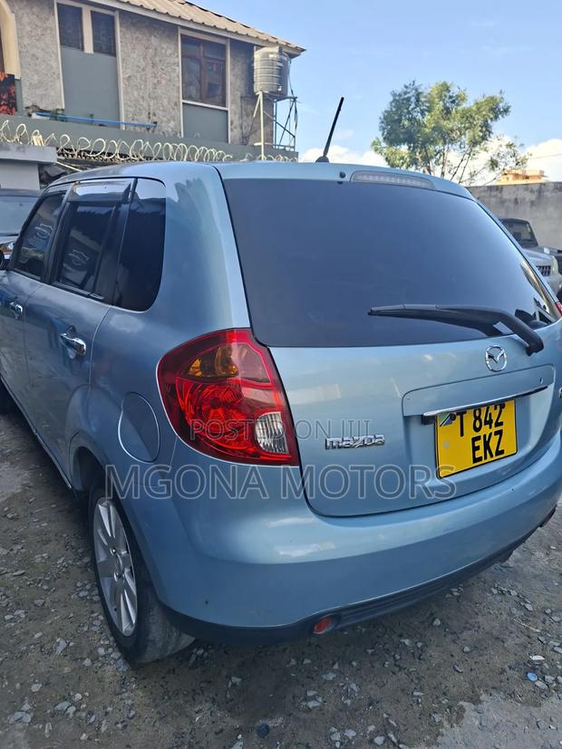 Mazda Verisa 2008 Blue
