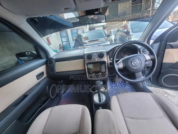 Mazda Verisa 2008 Blue