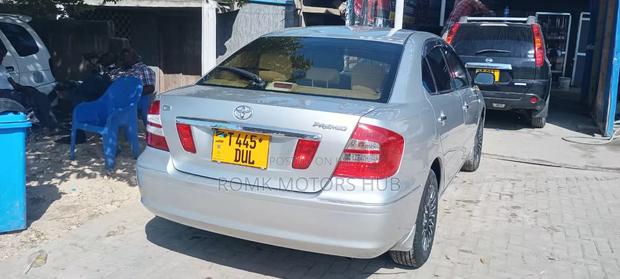 Toyota Premio 2005 Silver