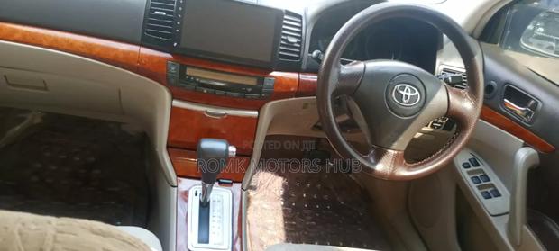 Toyota Premio 2005 Silver