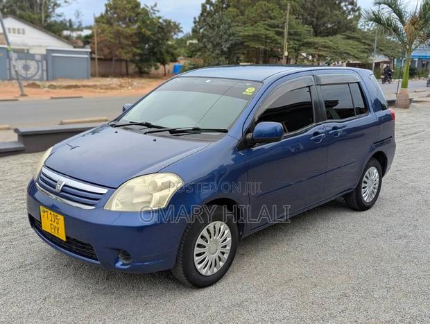 Toyota Raum 2005 Blue