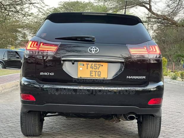 Toyota Harrier 2005 Black