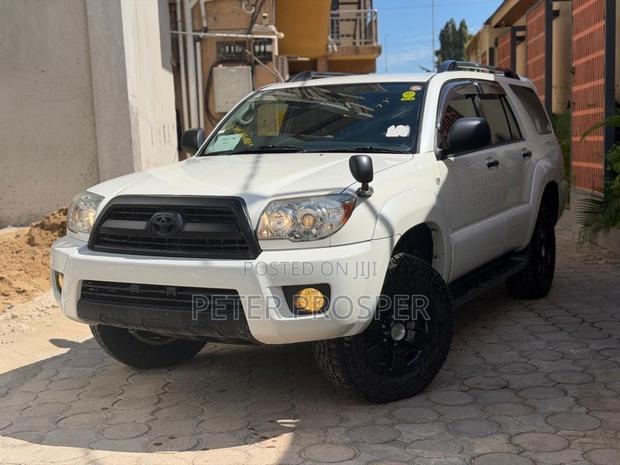 Toyota Hilux Surf 2007 White