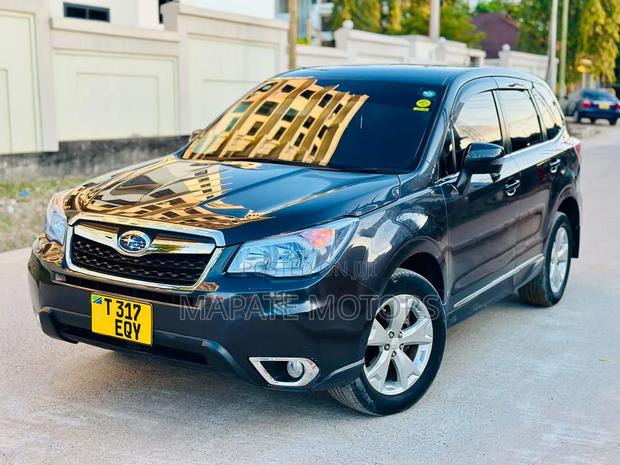 Subaru Forester 2.5i Limited PZEV 4dr SUV AWD (2.5L 4cyl CVT) 2014