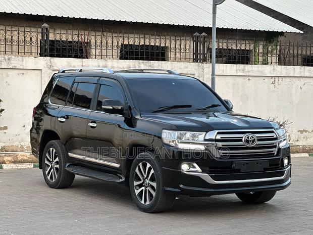 Toyota Land Cruiser 2015 Black