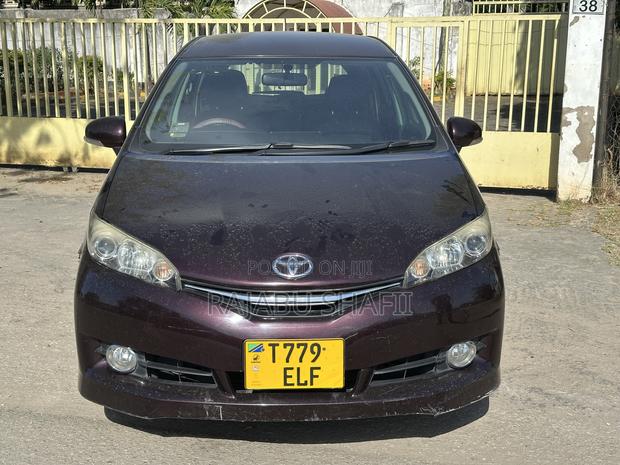 Toyota Wish 2014