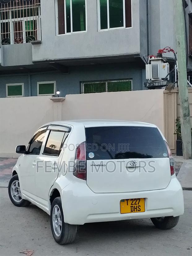 Toyota Passo 2005 White