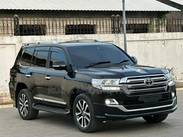 Toyota Land Cruiser Prado 2014 Black