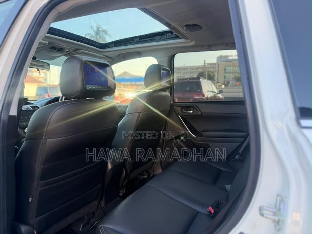 Subaru Forester 2016 White