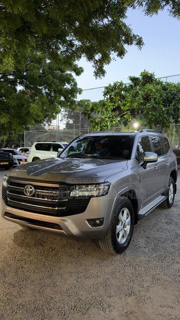 Toyota Land Cruiser 2023 Beige