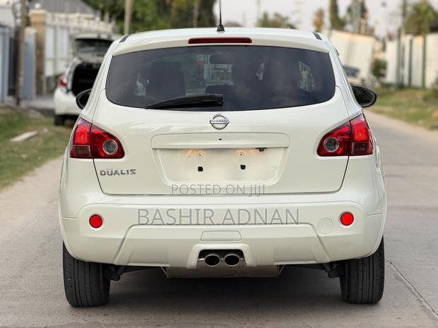 Nissan Dualis 2012 White