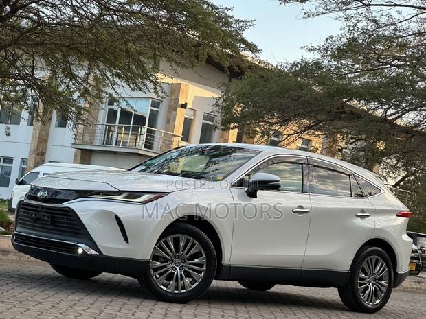 Toyota Harrier 2.0 2020 White