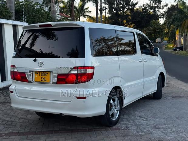 Toyota Alphard 2006 White