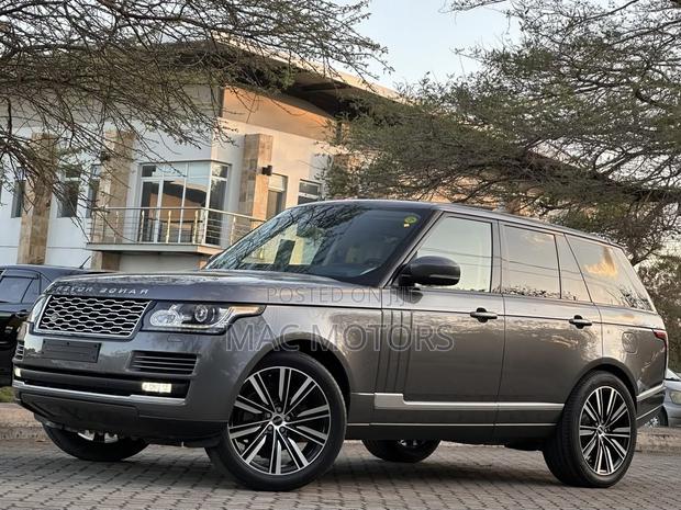 Land Rover Range Rover Vogue 2015 Gray