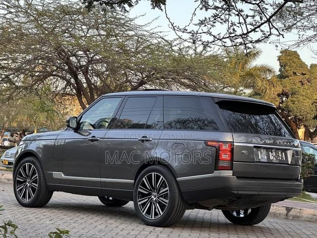 Land Rover Range Rover Vogue 2015 Gray