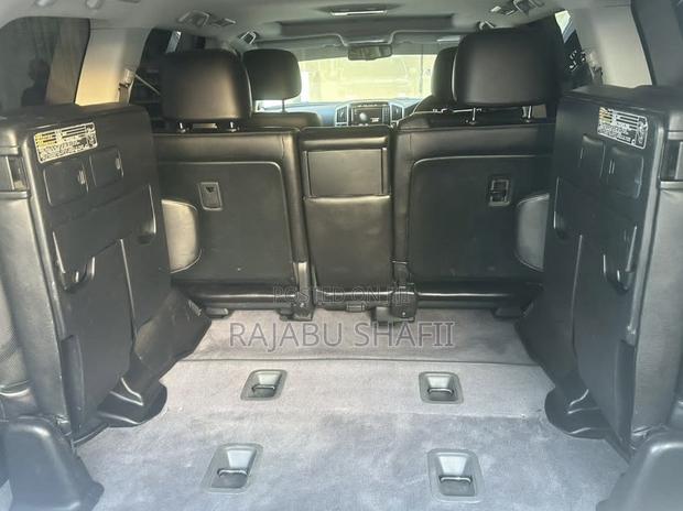 Toyota Land Cruiser 2016 Silver