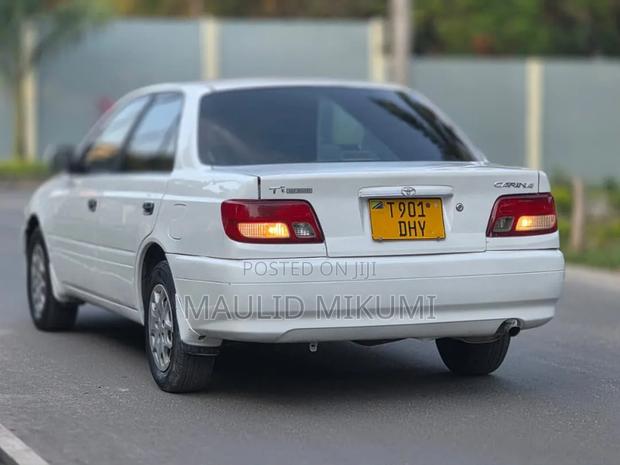 Toyota Carina 2001 White
