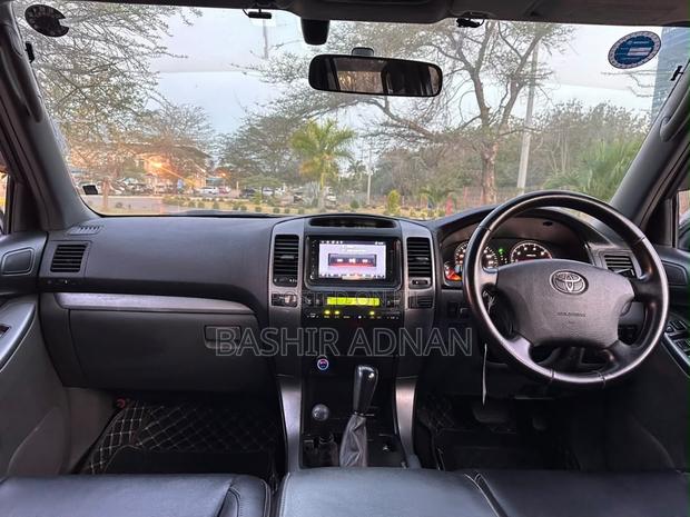 Toyota Land Cruiser Prado 2006 Matt Black
