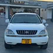 Toyota Harrier 2001 White for sale