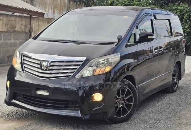 Toyota Alphard 2010 Black