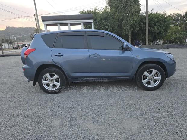 Toyota RAV4 Prime 2023 Blue