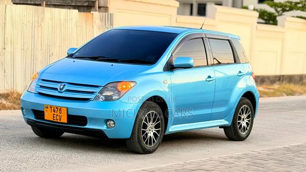 Toyota IST 2006 Blue
