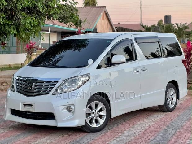 Toyota Alphard 2008 White