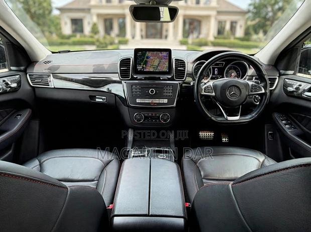 Mercedes-Benz GLE-Class 2017 Black