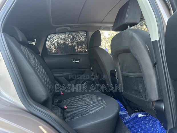 Nissan Dualis 2008 Beige