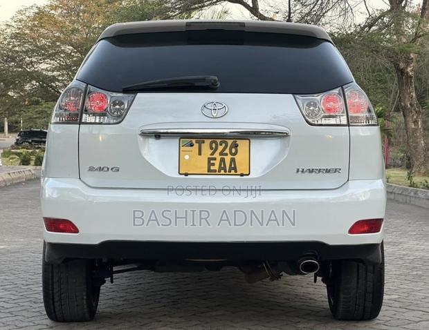 Toyota Harrier 2.4 2007 White