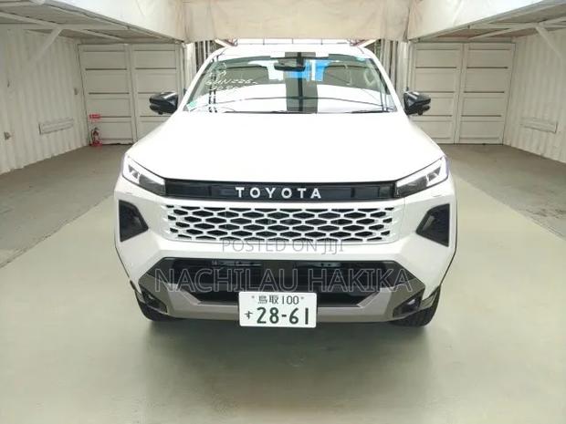 New Toyota Hilux Invincible X (Diesel) 2026 White