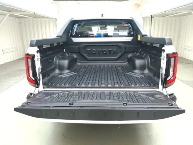 New Toyota Hilux Invincible X (Diesel) 2026 White