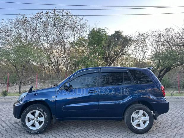 Toyota RAV4 2004 Black