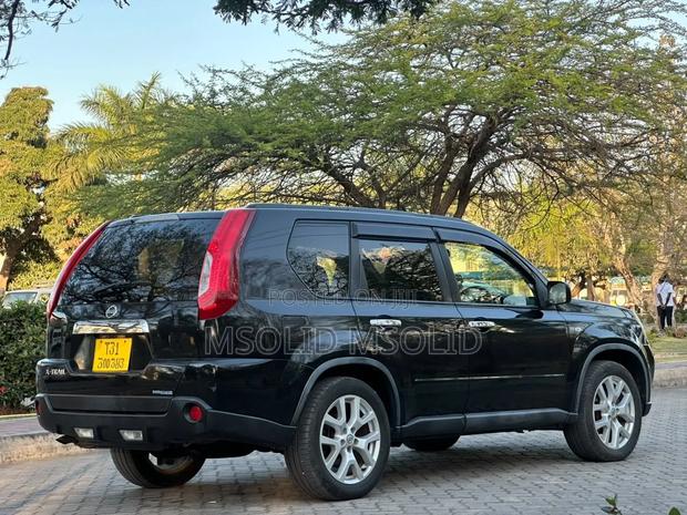 Nissan X-Trail 2013 Black