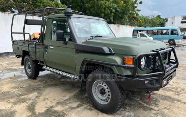 New Toyota Land Cruiser 2025 Green