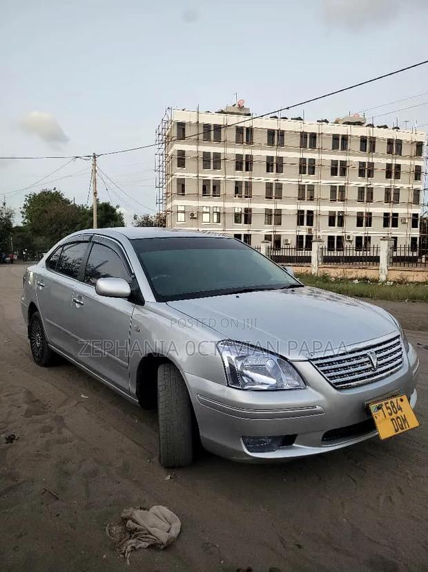 Toyota Premio 2005 Silver