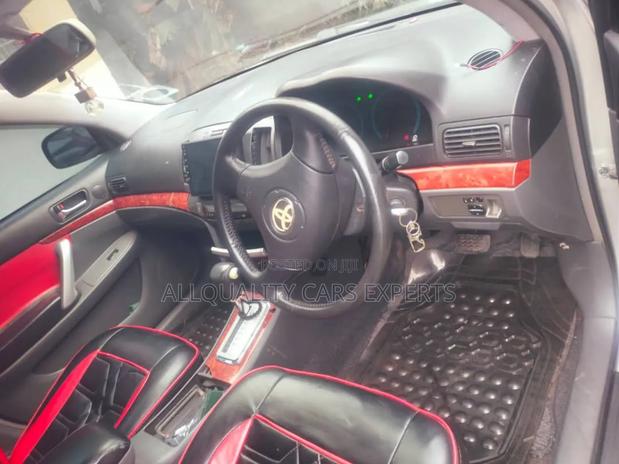 Toyota Premio 2004