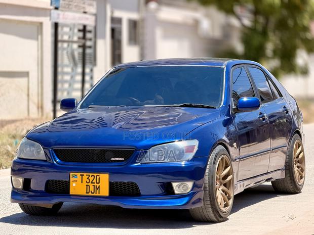 Toyota Altezza 2004 Blue