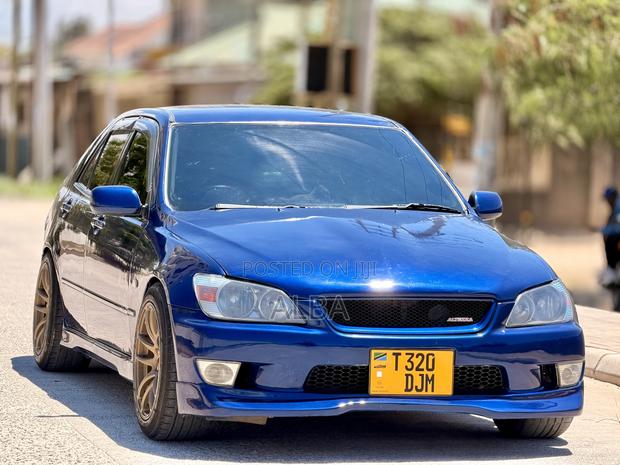 Toyota Altezza 2004 Blue
