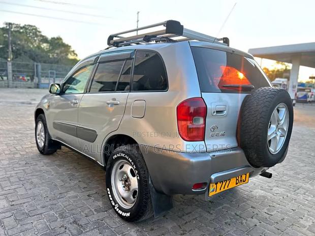Toyota RAV4 Automatic 2000